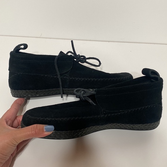 UGG Woodlyn Moccasin Style Booties - Picture 17 of 17